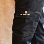 Thumbnail of http://Pantalón%20cargo%20multipropósito%20reflectante